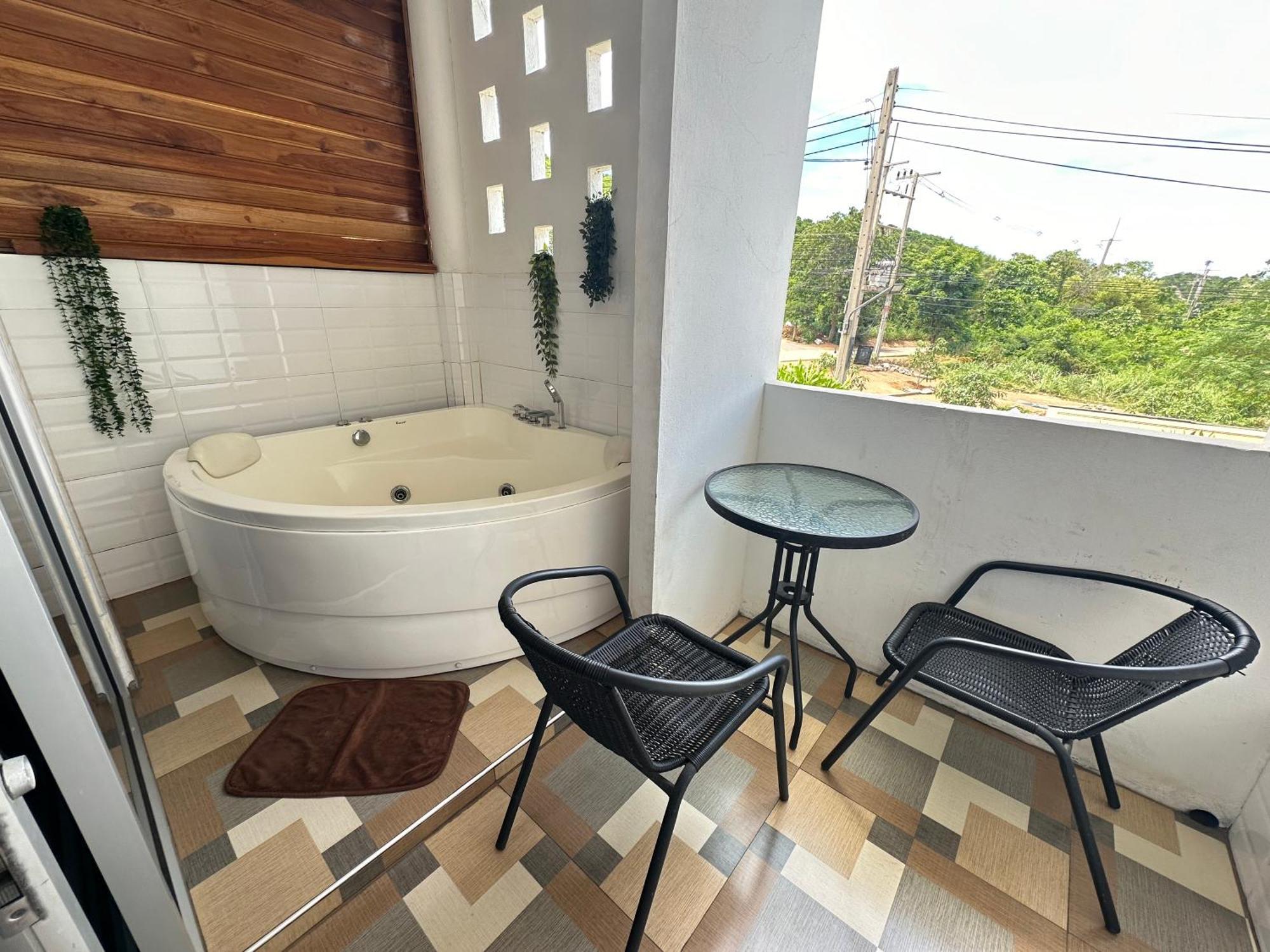 Jingle Bells Resort Koh Larn Extérieur photo